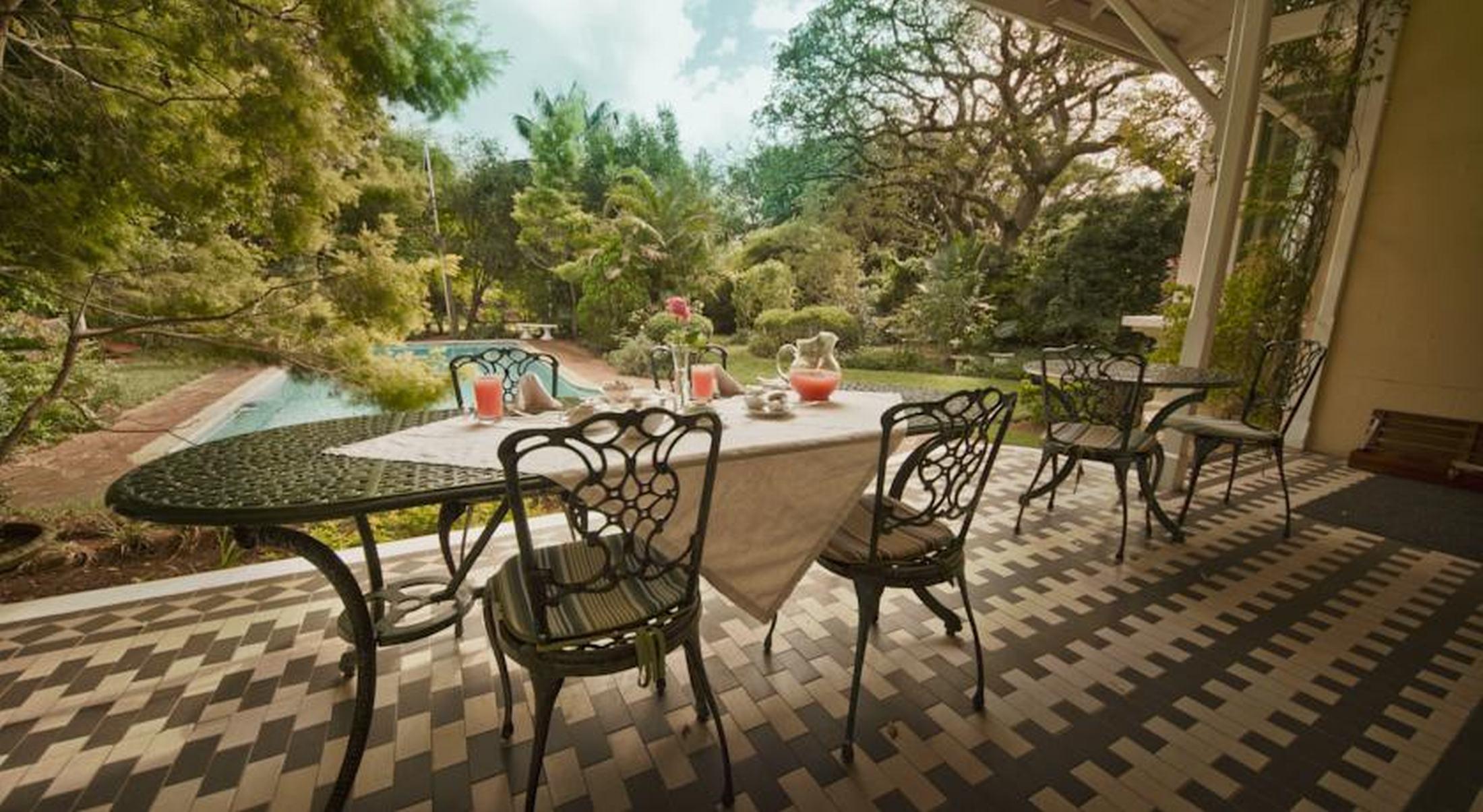 Hacklewood Hill Country House Порт-Элизабет Экстерьер фото